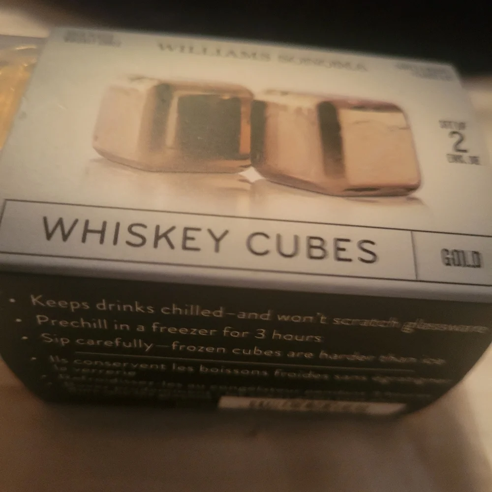 Williams Sonoma Whiskey Cube, Set of 2
